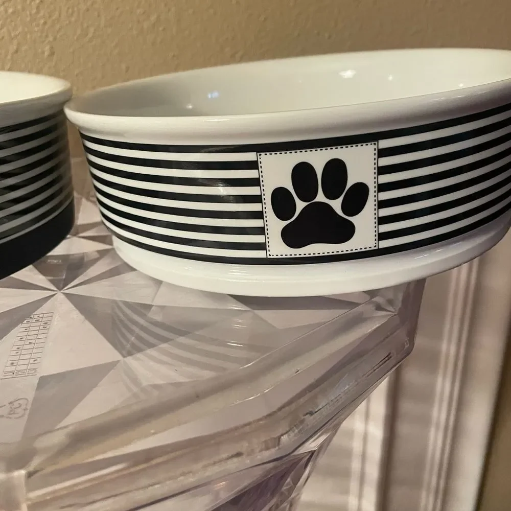 Bone Dry Classic Black and White Ceramic Sturdy Dog Bowls x 2